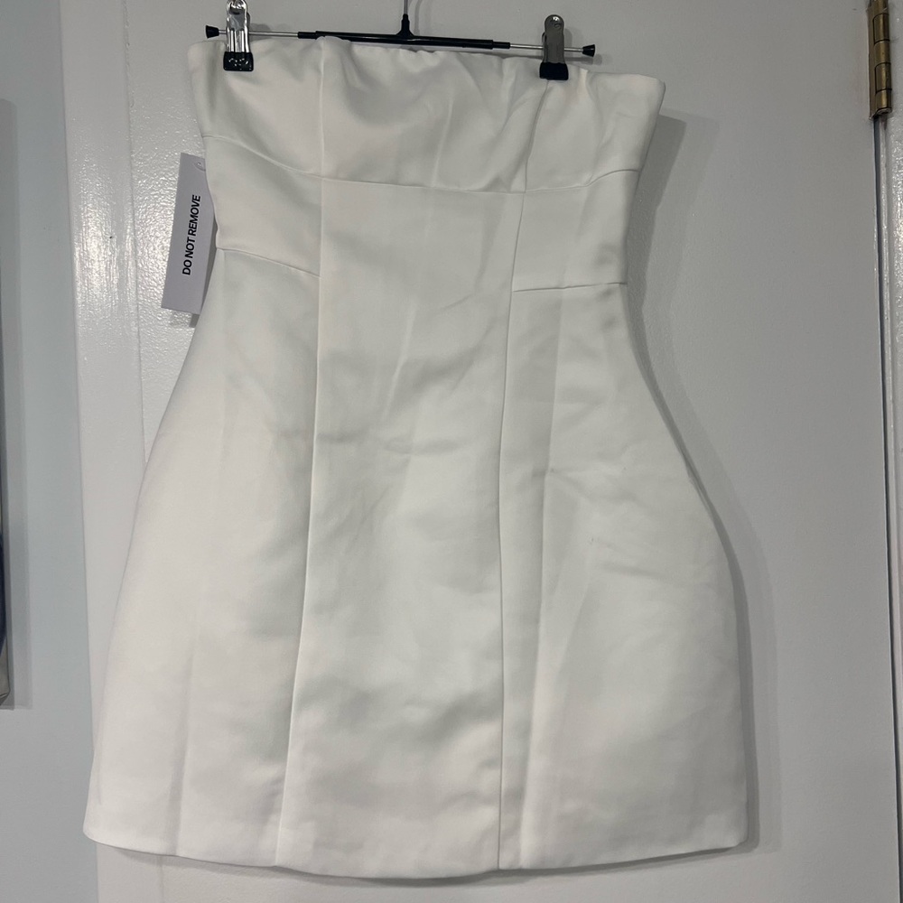 Elegant White Strapless Dress- Gwyneira Strapless Minidress